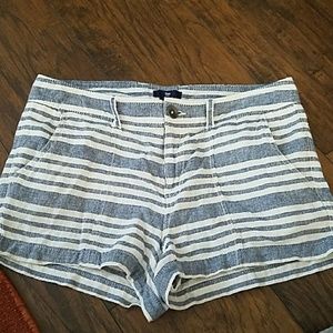 Gap blue and white shorts